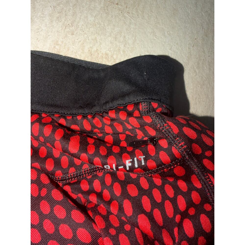 Nike pro women’s black & red athletic leggings - Picture 14 of 16